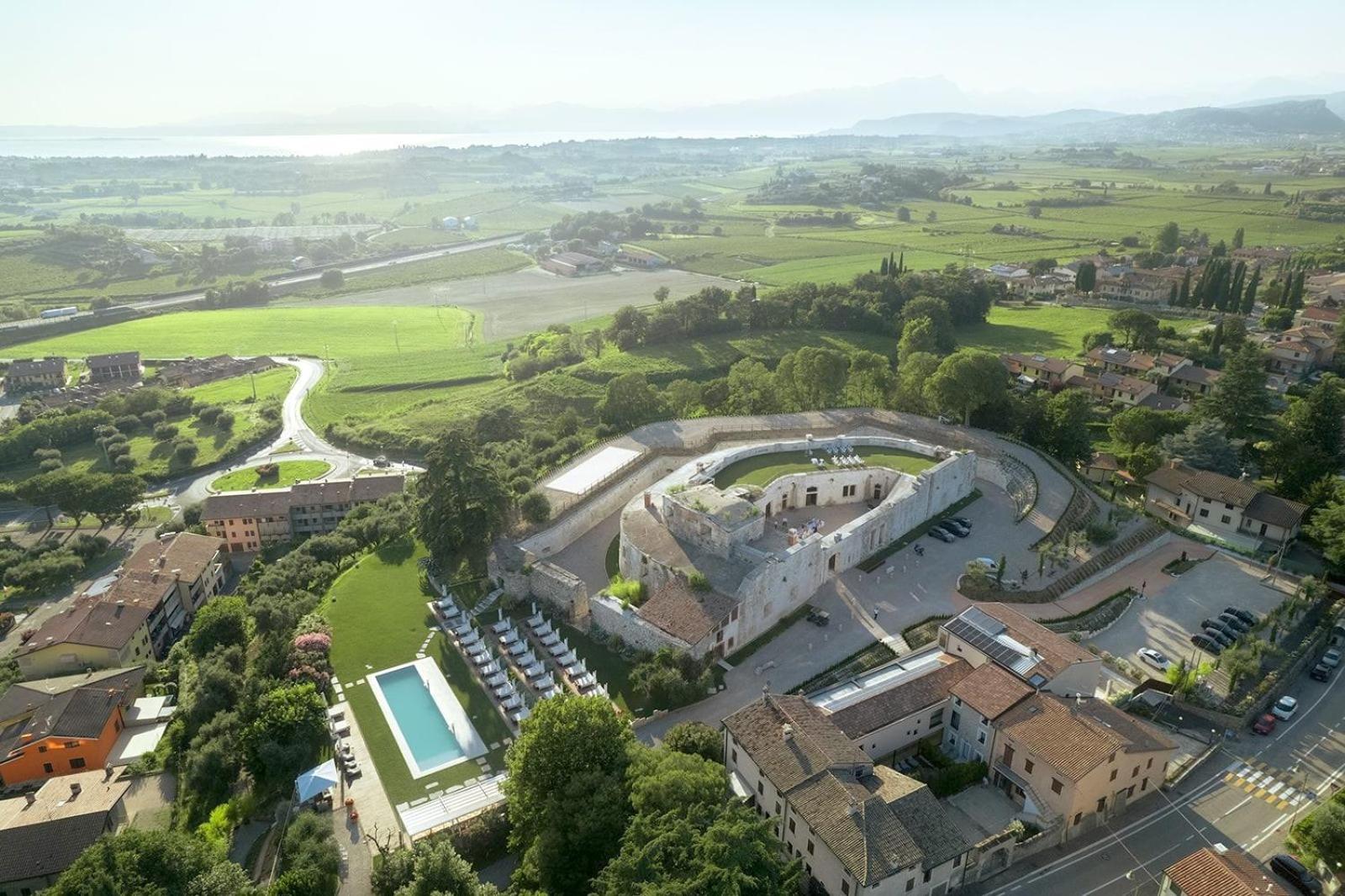 Relais Forte Benedek Wine & Spa - Adults Only Pastrengo Extérieur photo